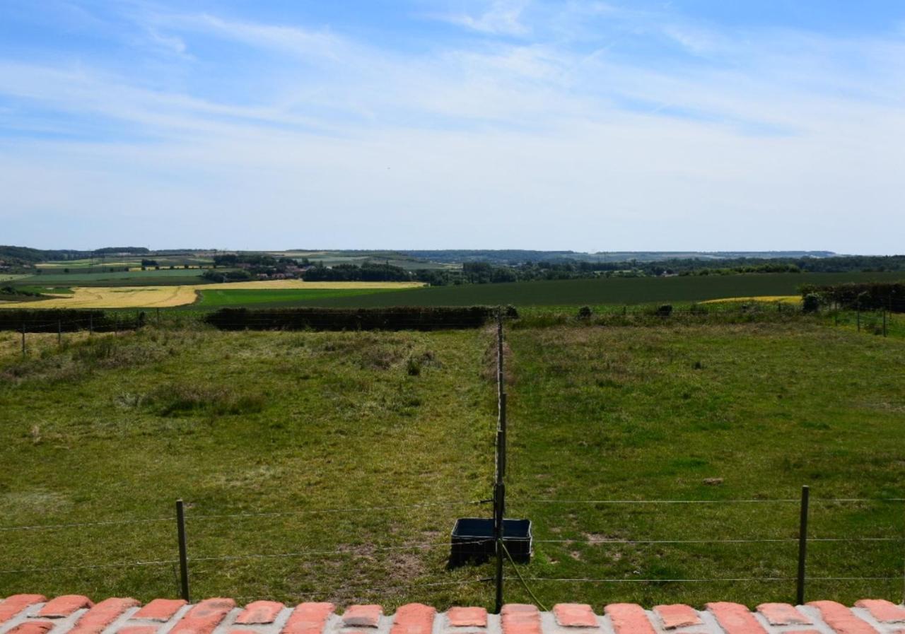 Le Clos de l'Angley Gîtes et pension équestre Caffiers Esterno foto