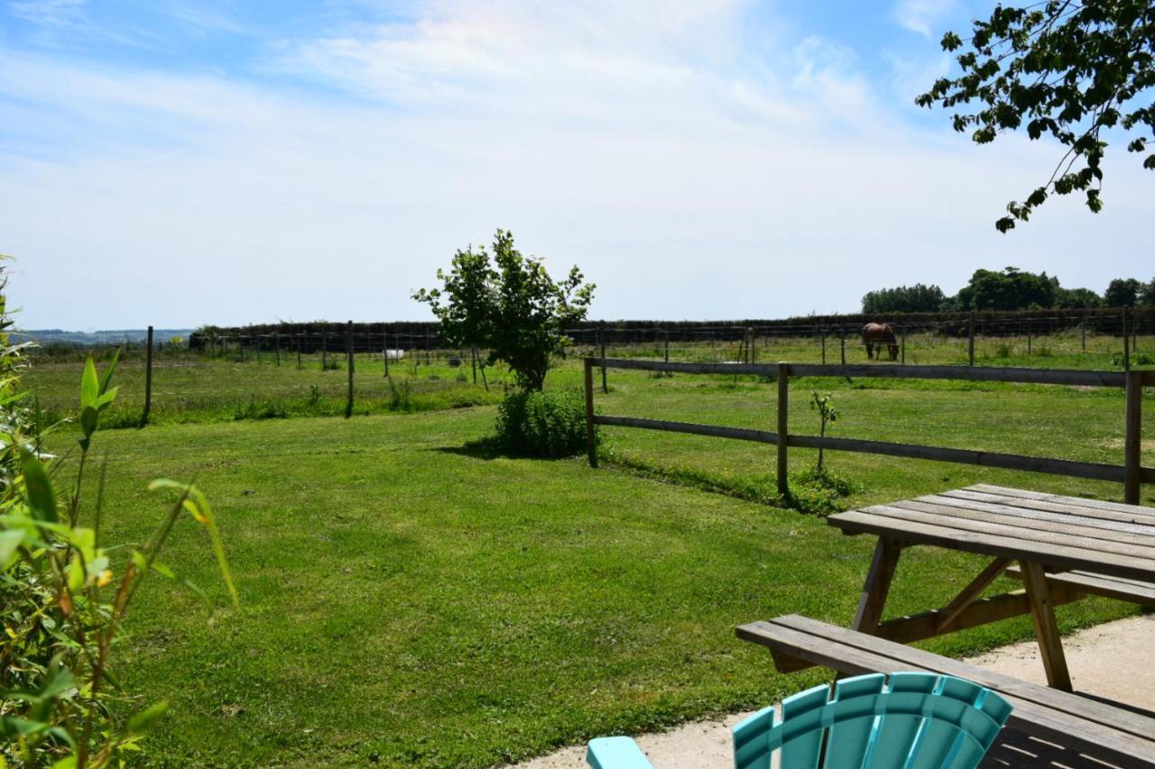 Le Clos de l'Angley Gîtes et pension équestre Caffiers Esterno foto